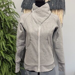 Lululemon Gray Activewear Zip Up Sweatshirt size 4